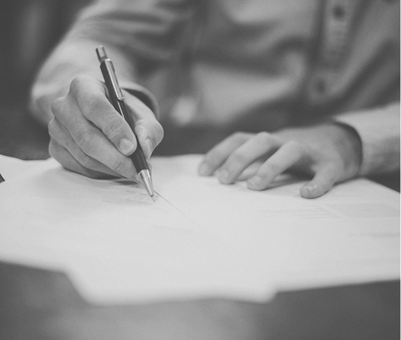 Firma de convenio arbitral para resolver controversias mediante arbitraje